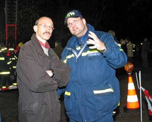 Erläuterung der Übung durch den THW-Mitarbeiter Hohage